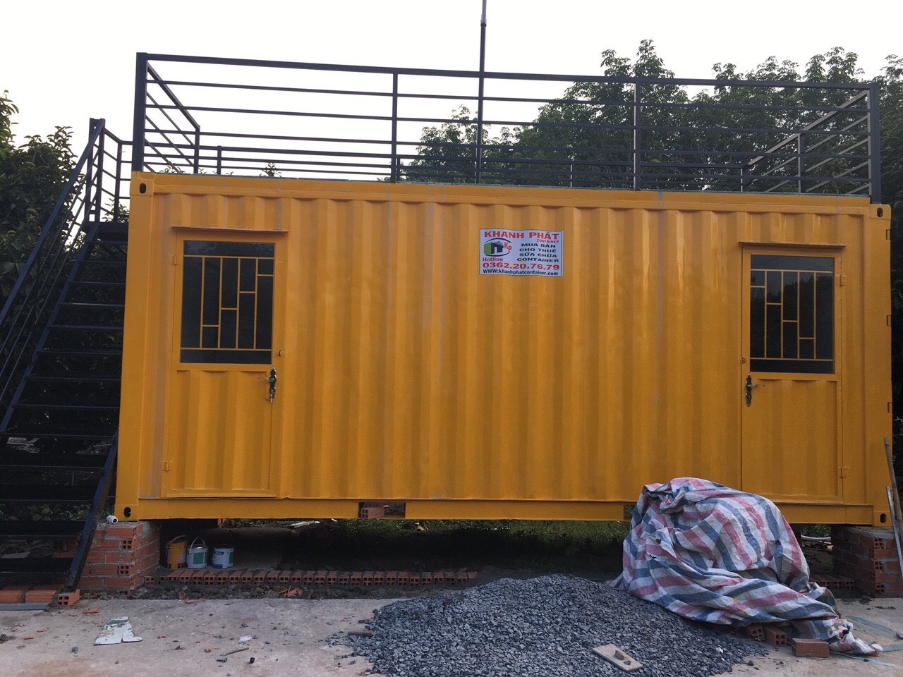 nhà container