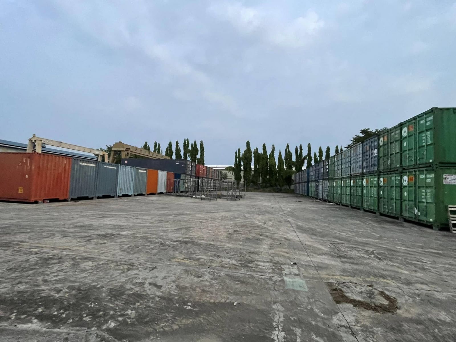 container cũ