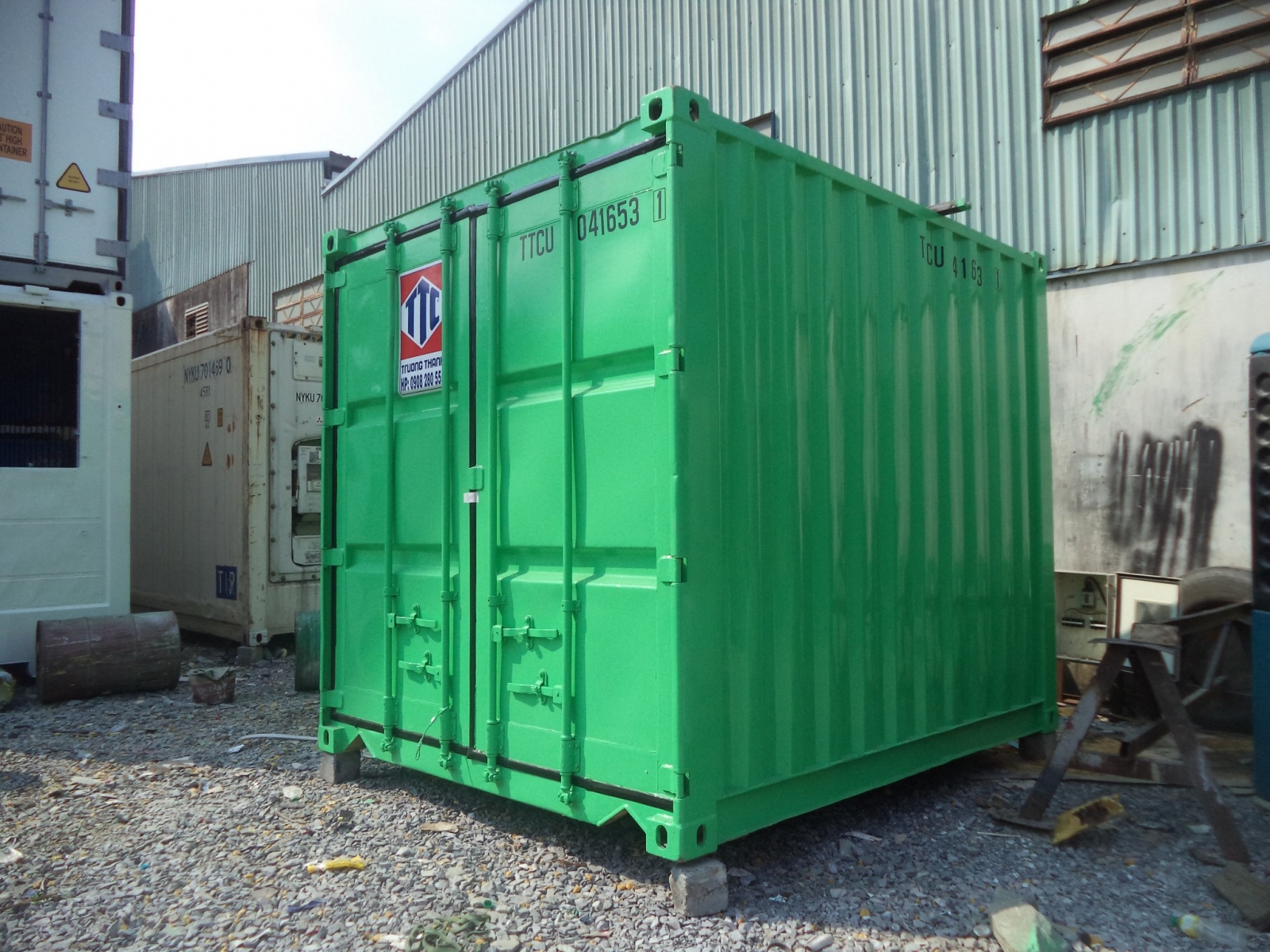 Mua container giá rẻ