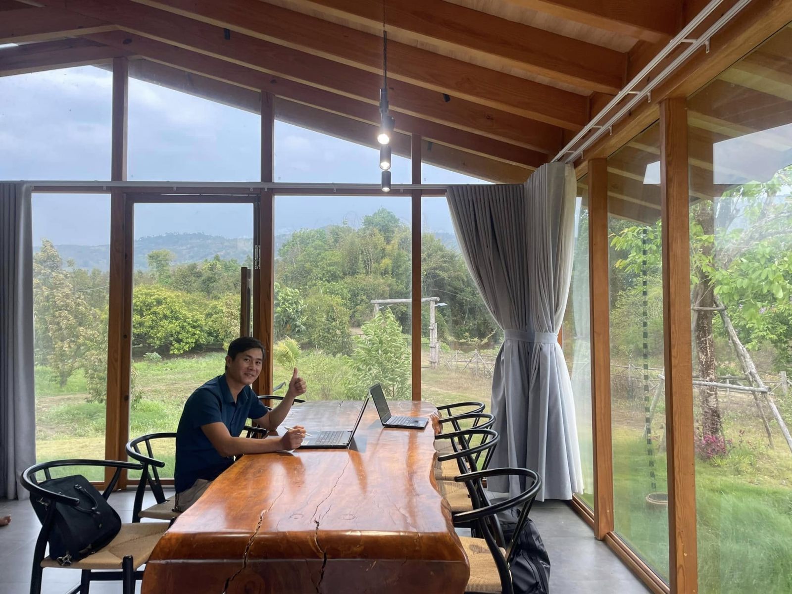 thiết kế container